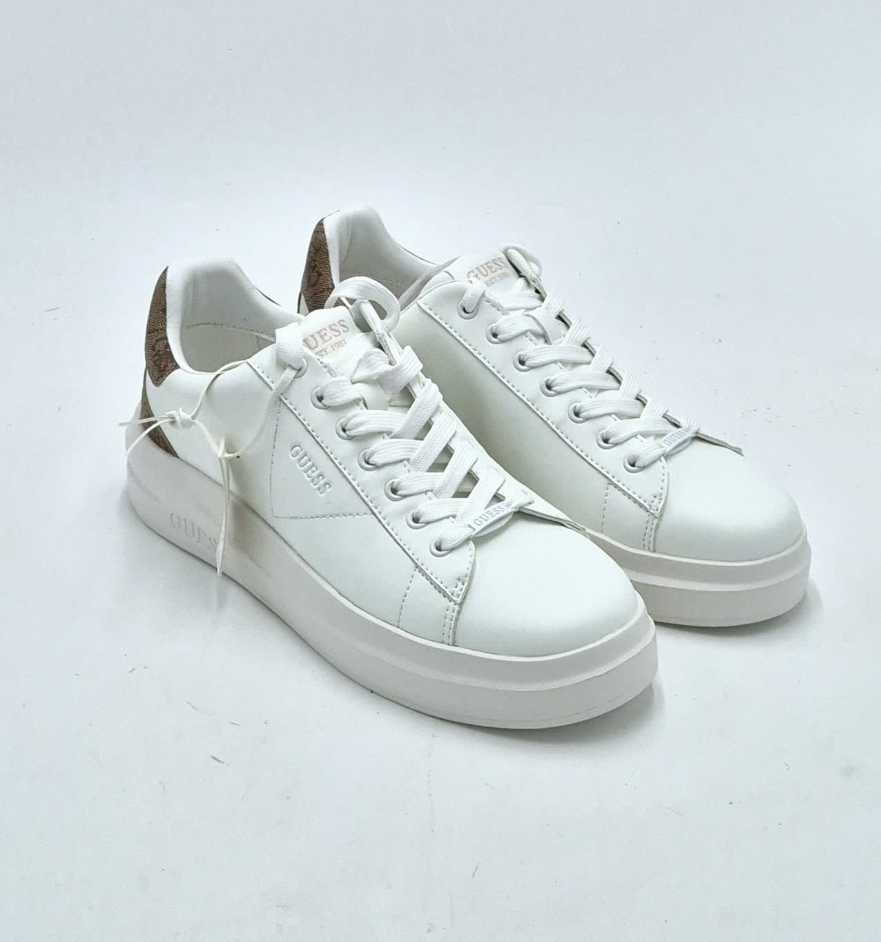 Guess sneaker con toppone logato bianco/beige FLJELBFAL12