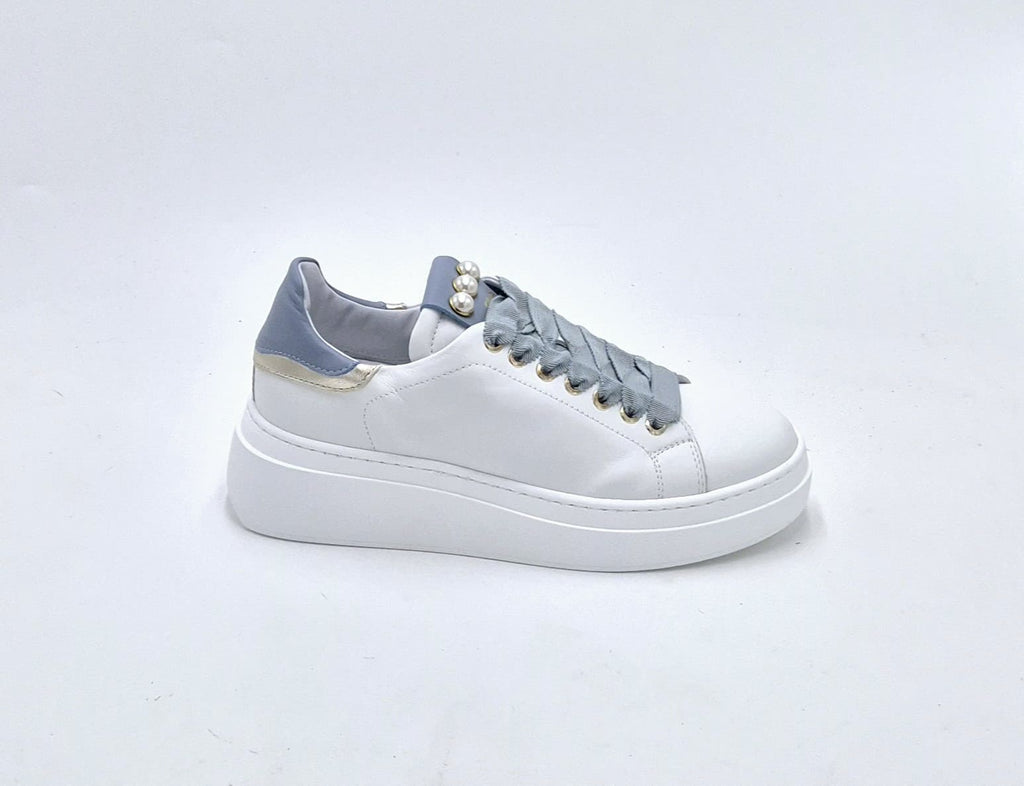 Meline' sneaker pelle con perle bianco/cielo 663LO