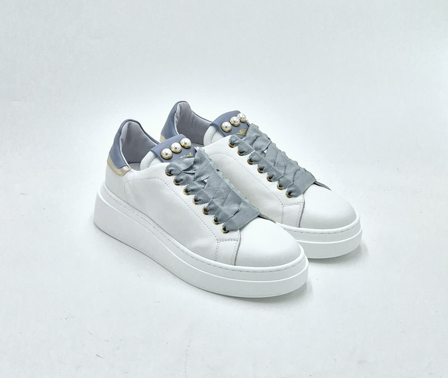 Meline' sneaker pelle con perle bianco/cielo 663LO