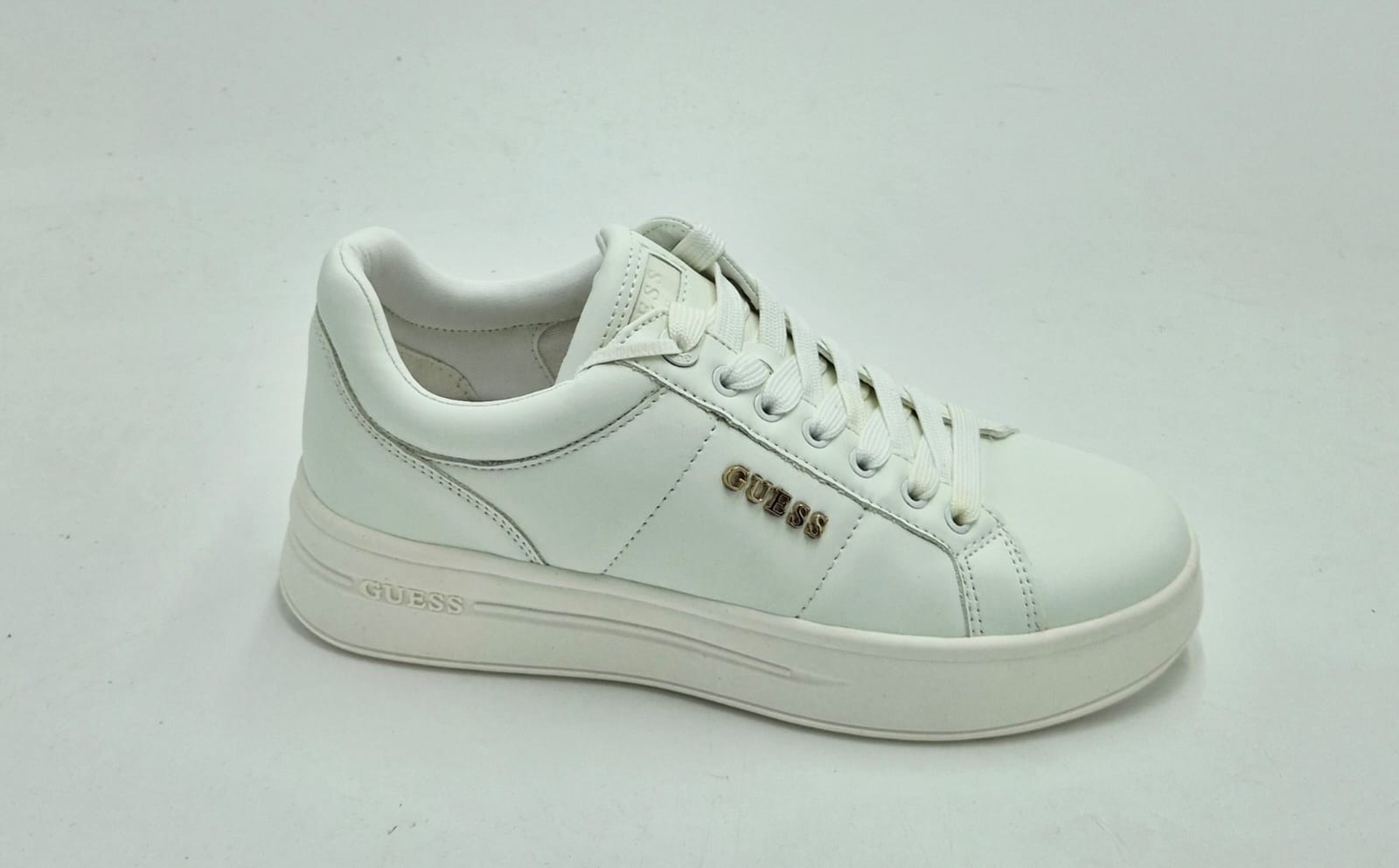 Guess sneaker in pelle FLFWLELE12 WHITE