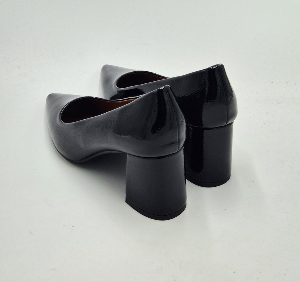 Queen Helena decoltè vernice nera ZM10014 black patent