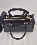 Guess borsa satchel a mano con tracolla logo embossed HWPD9888070BLO nero