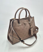 Guess borsa satchel a mano con tracolla logo embossed HWPD9888070DKO tortora