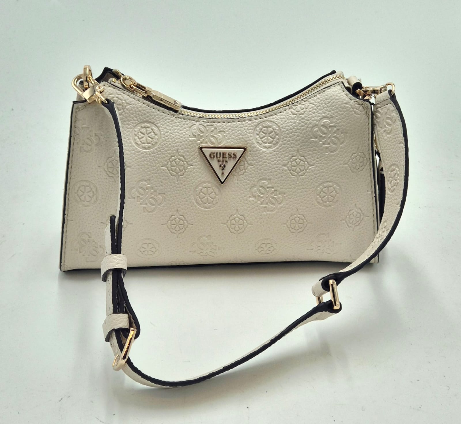 Guess borsa sbaguette a spalla logo embossed HWPD988818 panna