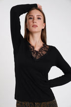 Susy mix maglia scollo V viscosa stretch con pizzo 11721U75 nero