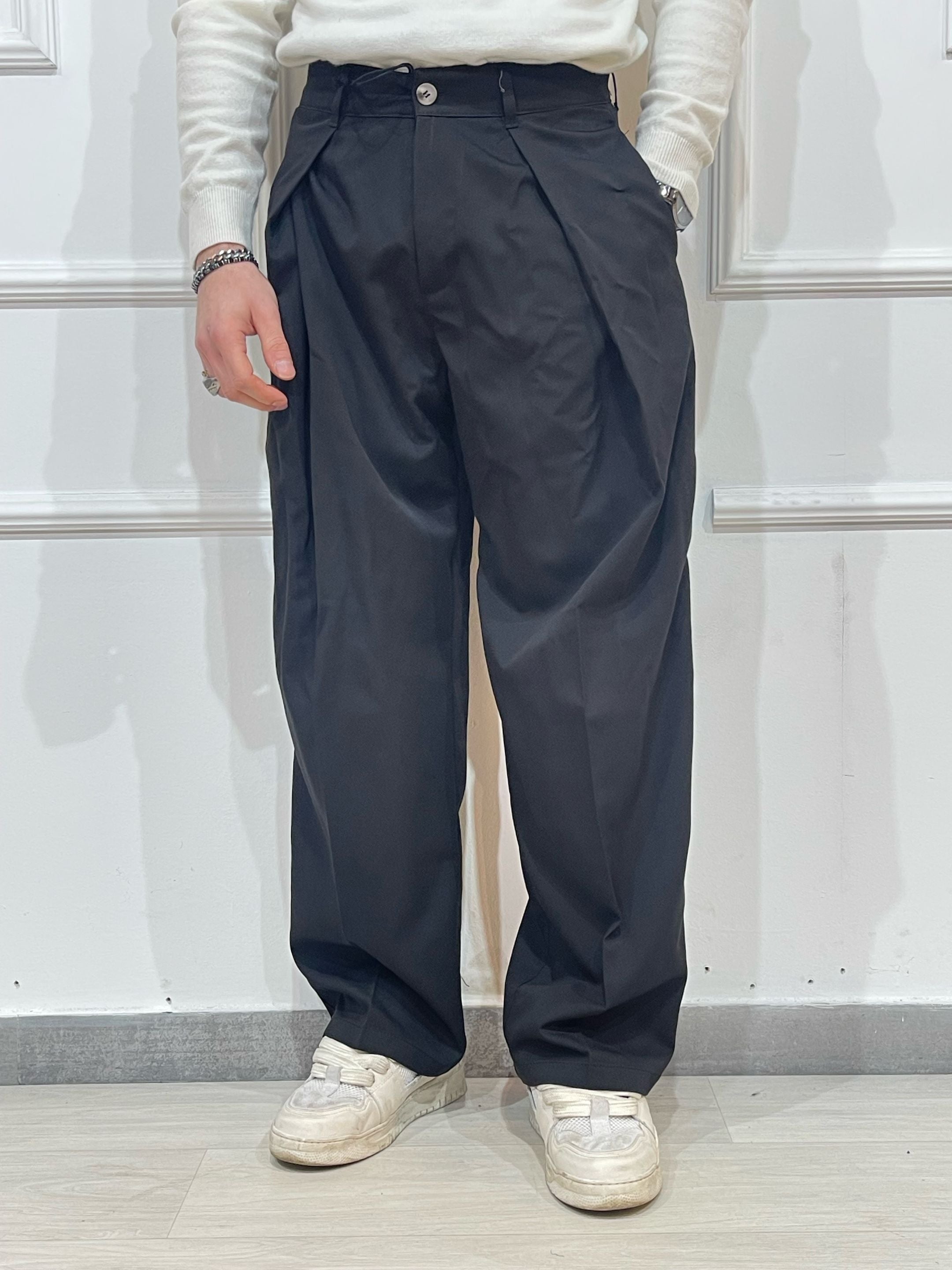 Adon pantalone wide fit Momo con pinces nero