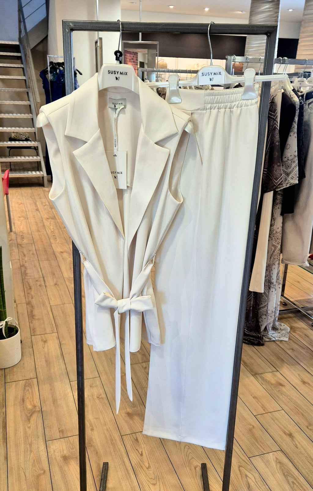 Susy mix completo gilet + pantalone 30401U22 burro