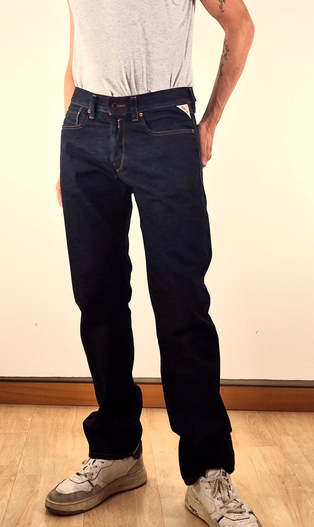 Replay jeans Deryck regular fit M1039R81407A007 denim scuro