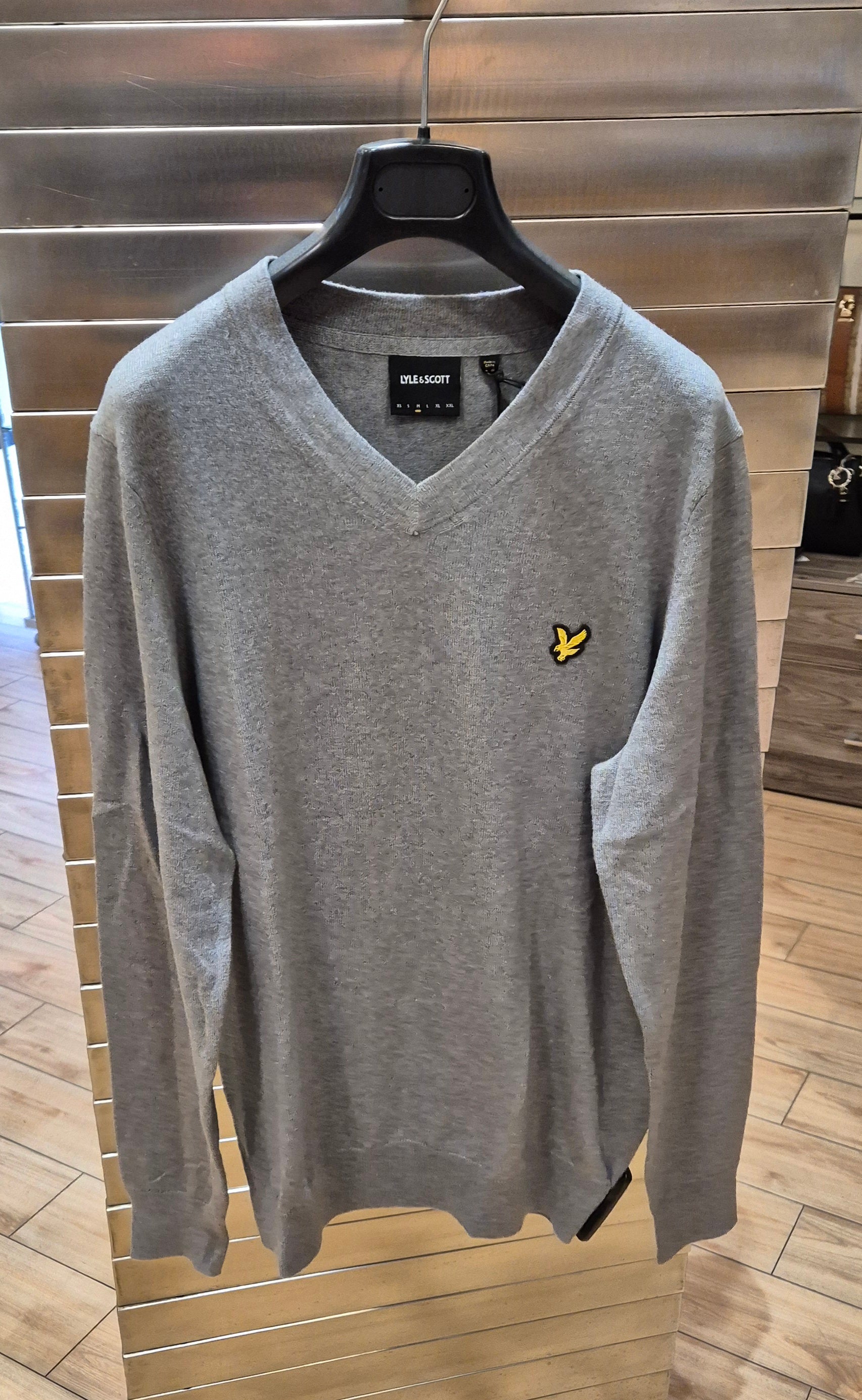 Lyle & Scott maglia cotton merino scollo v grigio chiaro KN2111VCT28