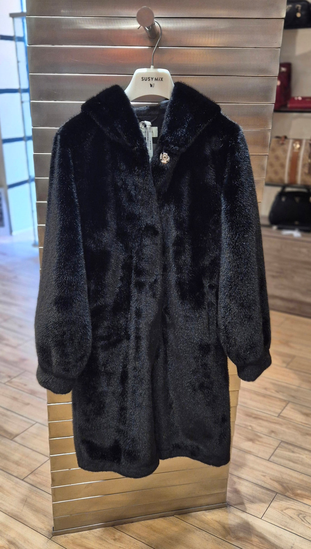 Susy mix ecopelliccia con cappuccio 3/4 colore NERO 25923U75