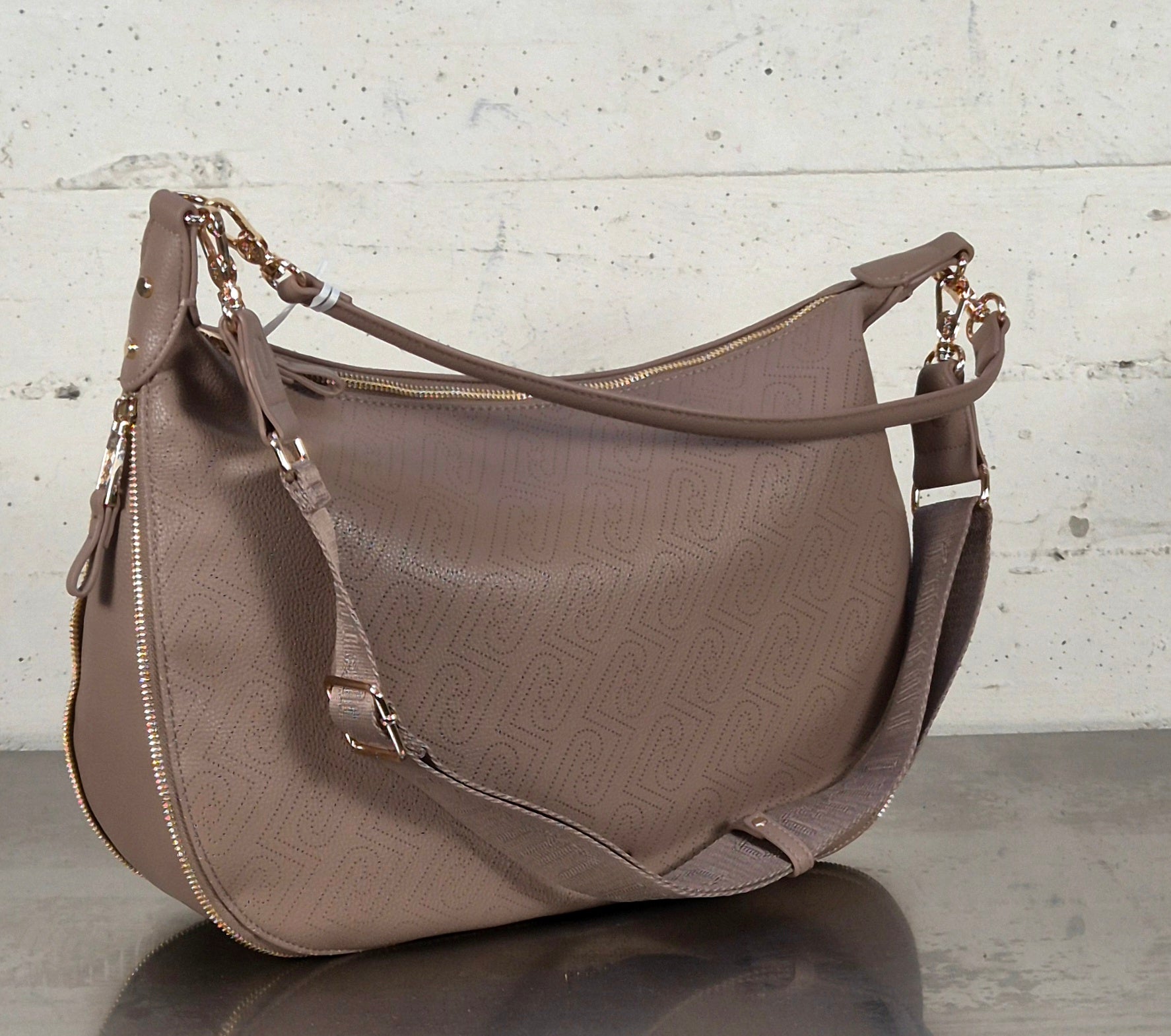 Liu Jo borsa Hobo a mezzaluna AA6134ES02671408 MOKA ALISKA