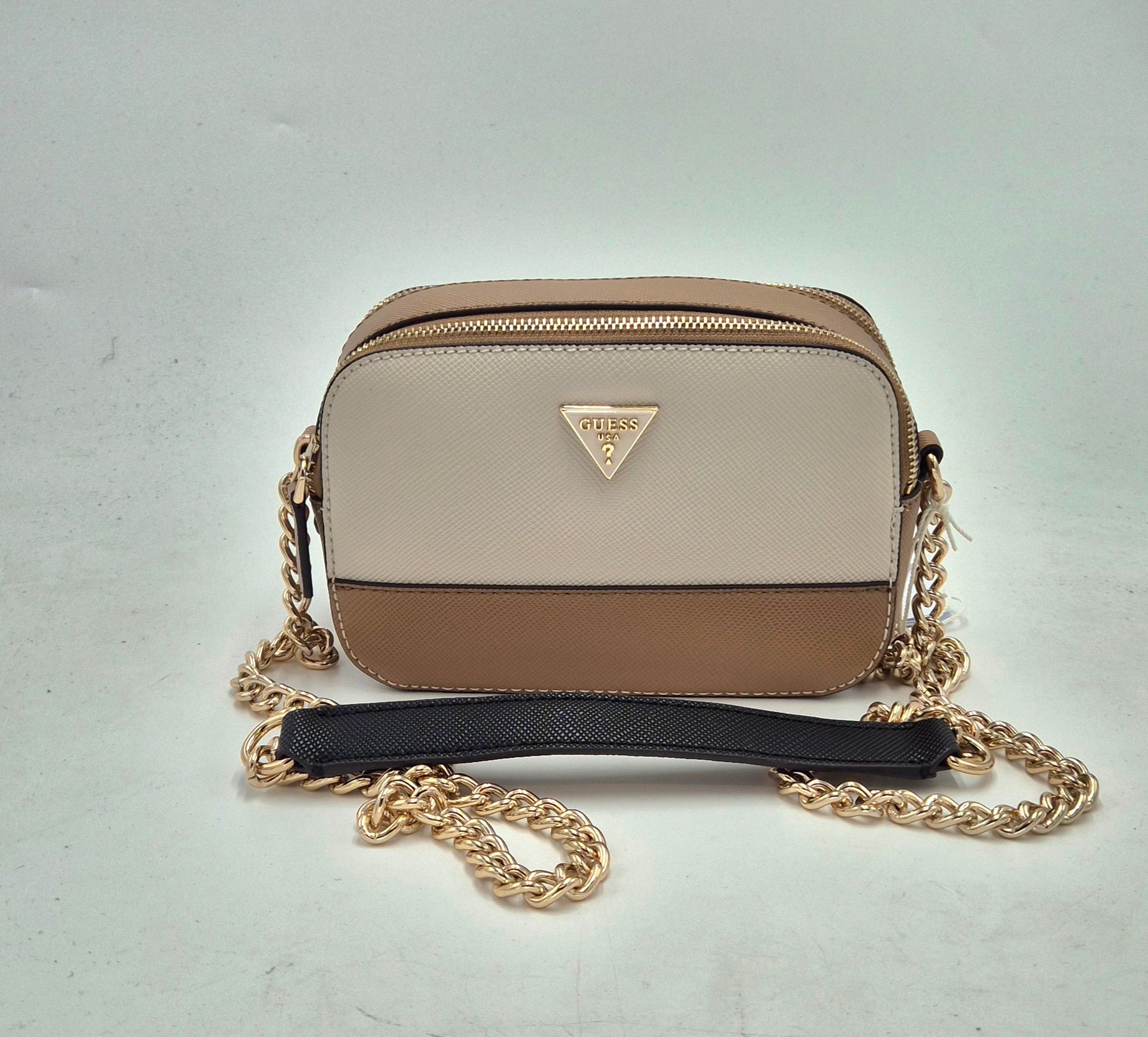Guess borsa tracolla camera case con catena HWZG9672140TNM beige/nero/panna