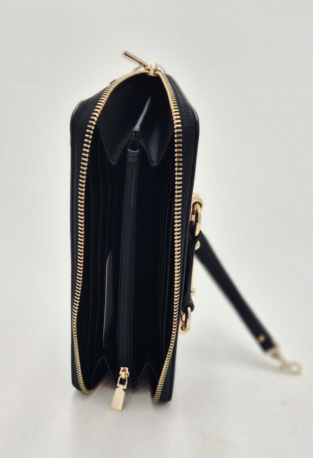 Guess portafoglio donna grande ziparound SWBG8015146BLA nero