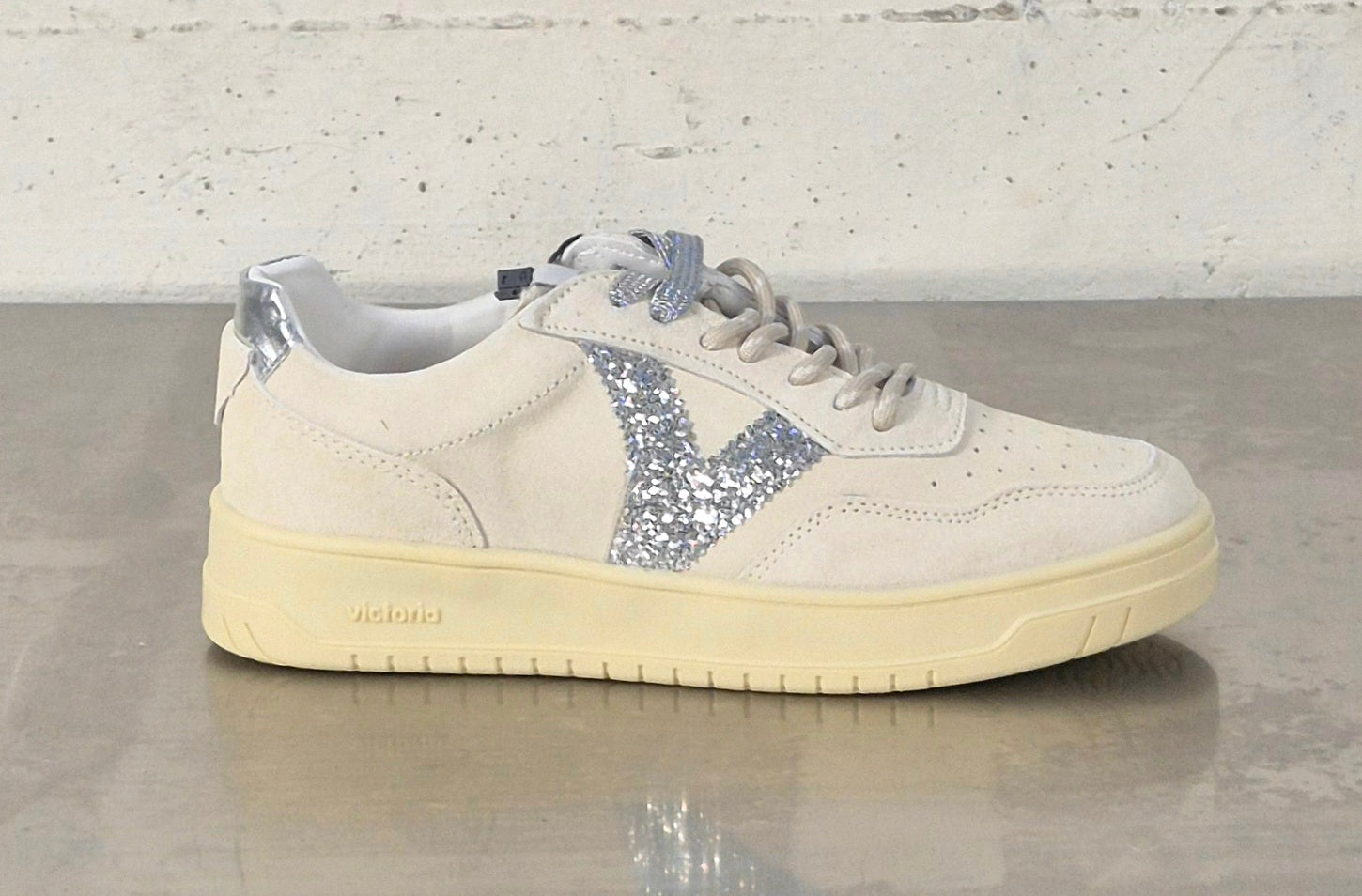 Victoria scarpa donna 1257144 crudo camoscio beige con glitter argento