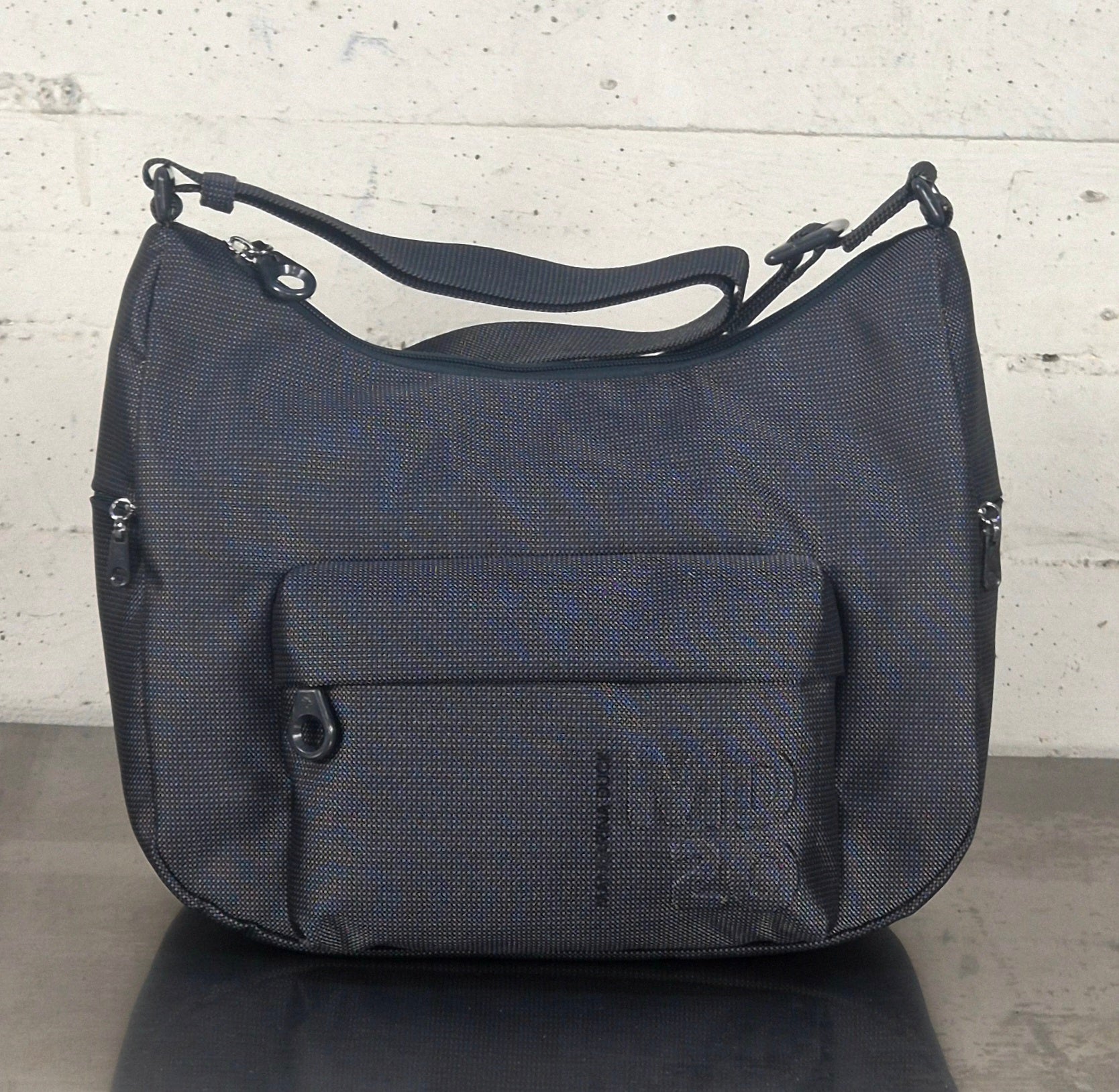 Mandarina Duck borsa tracolla mezzaluna MD20 P10QMT56 STEEL