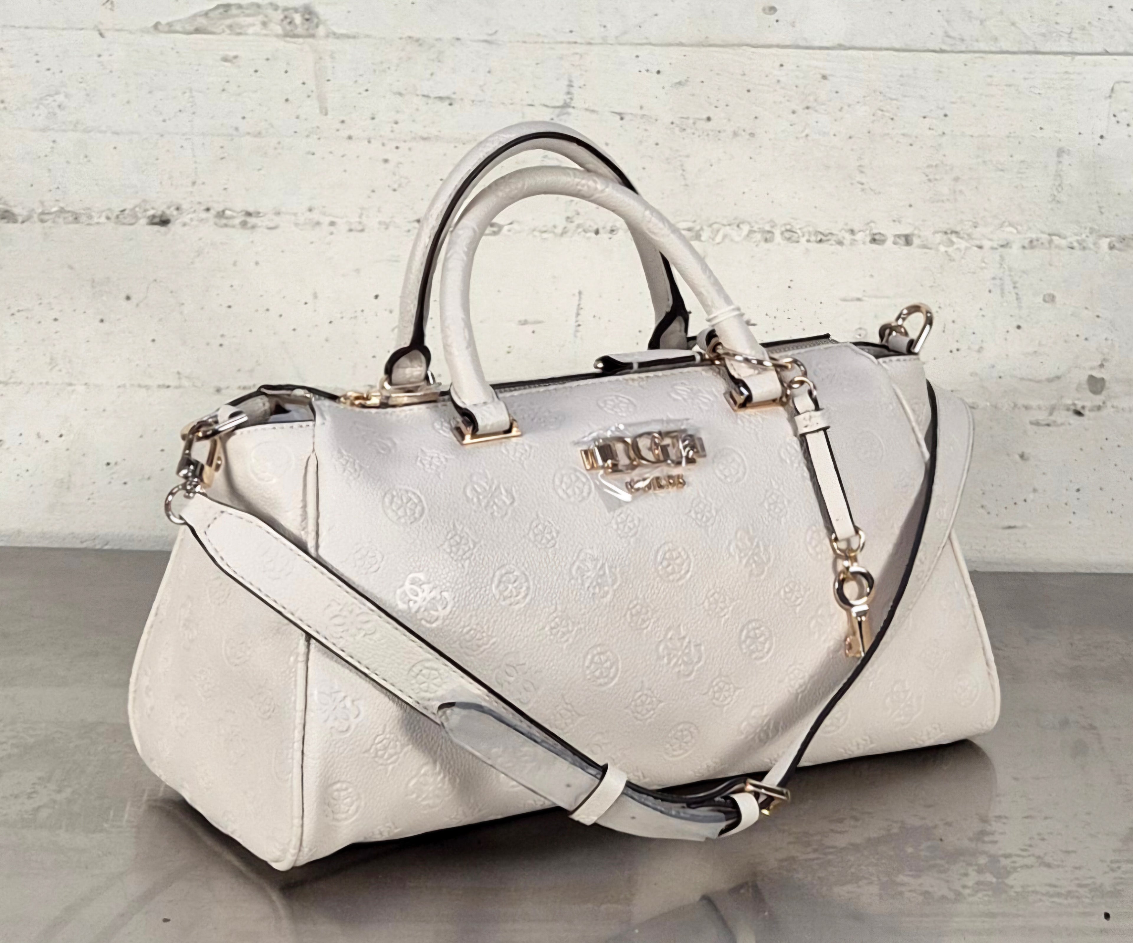 Guess borsa con manici HWPD9916070 stone logo embossed