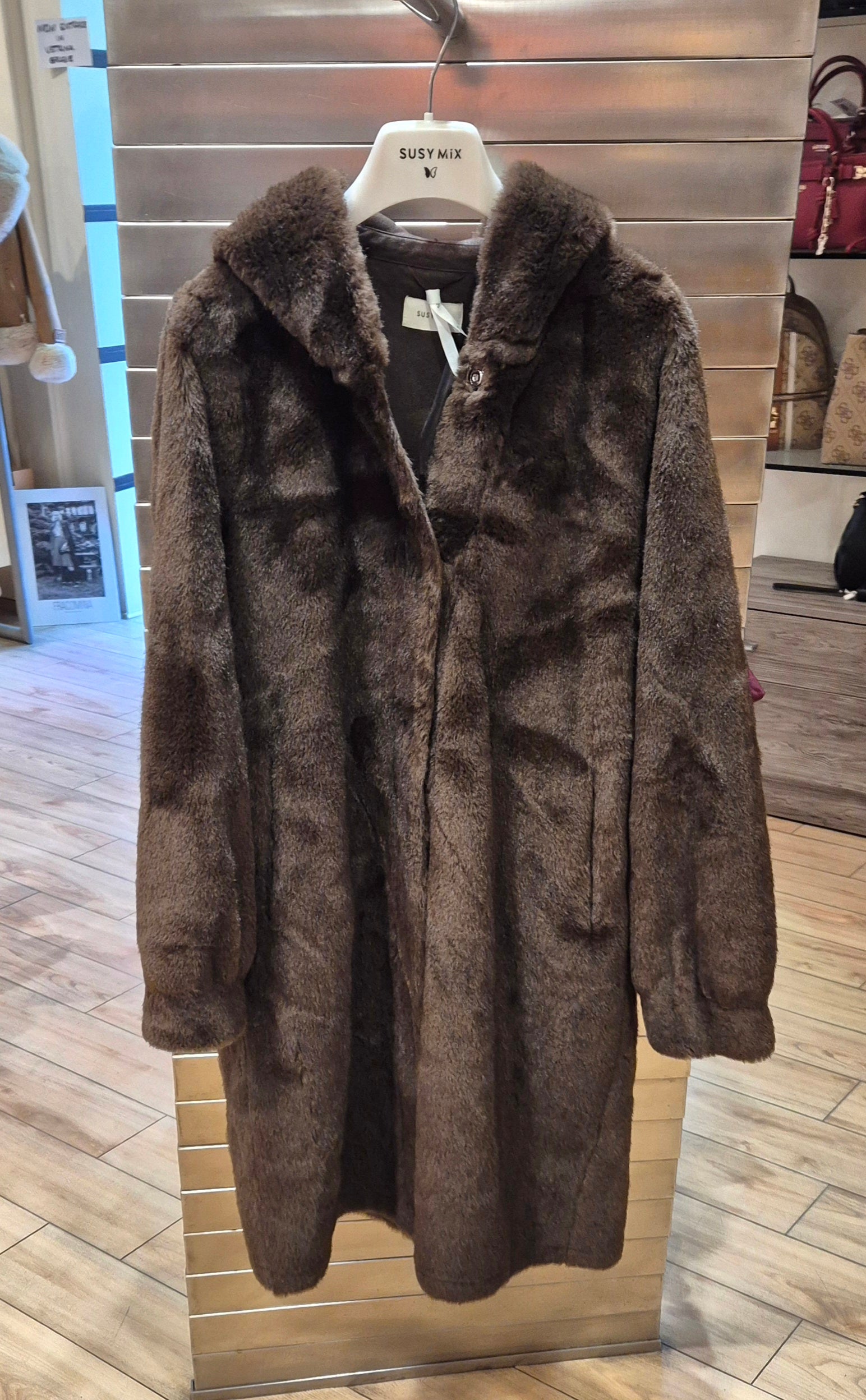 Susy mix ecopelliccia con cappuccio 3/4 colore moro 25923U70