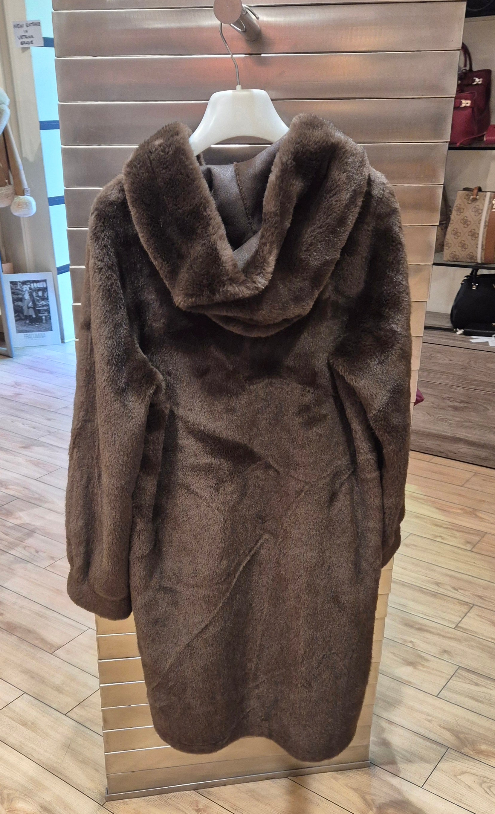 Susy mix ecopelliccia con cappuccio 3/4 colore moro 25923U70