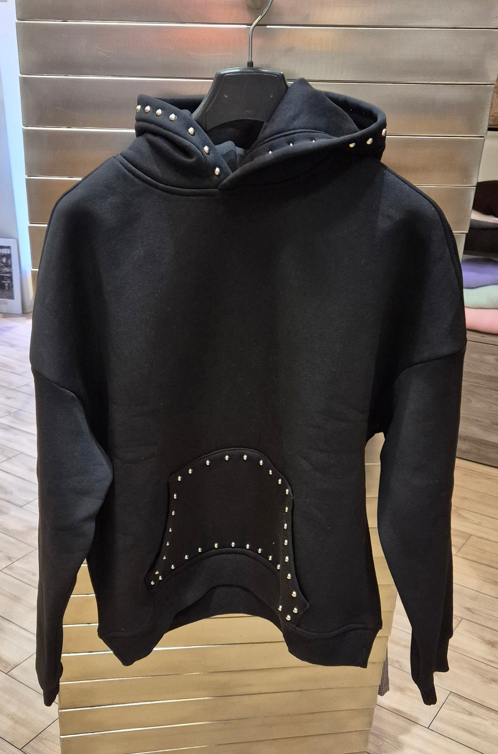 Adon felpa con borchiette FLP5572 nero