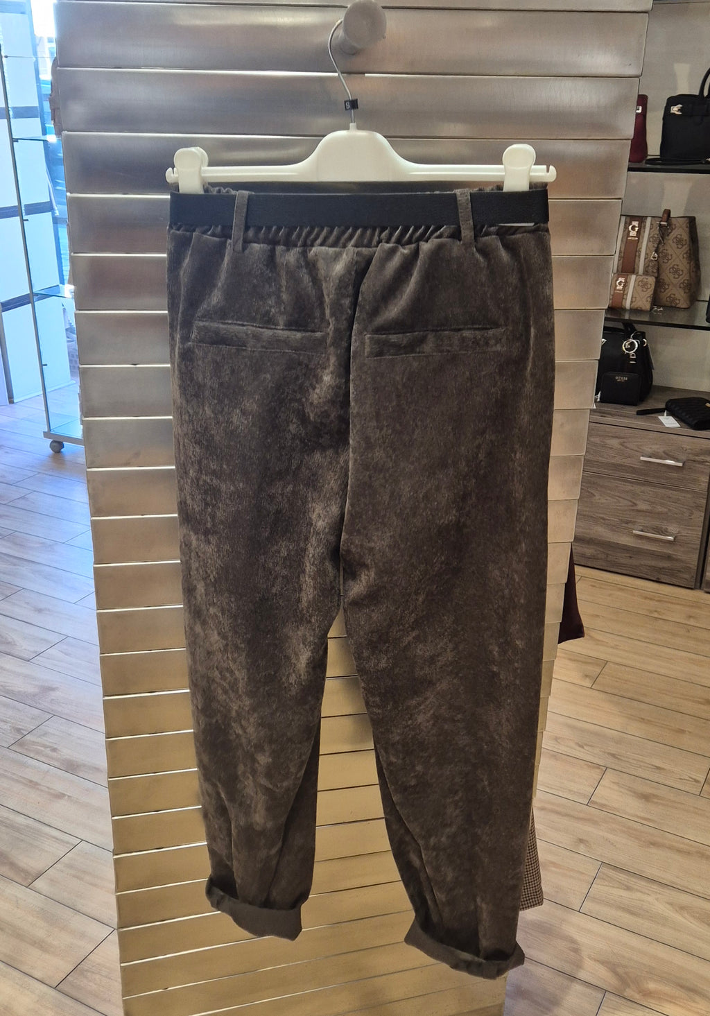 Susy mix pantalone velluto millerighe con cintura 25682U70 moro