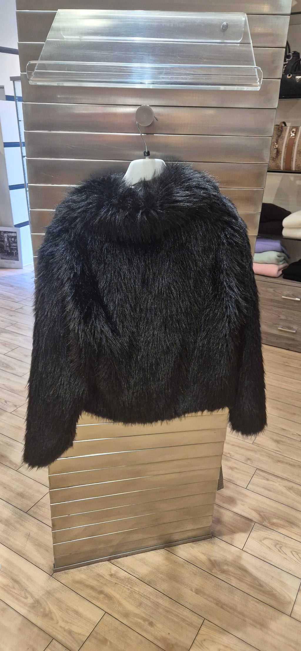 Susy mix ecopelliccia 25006U75 corta nera