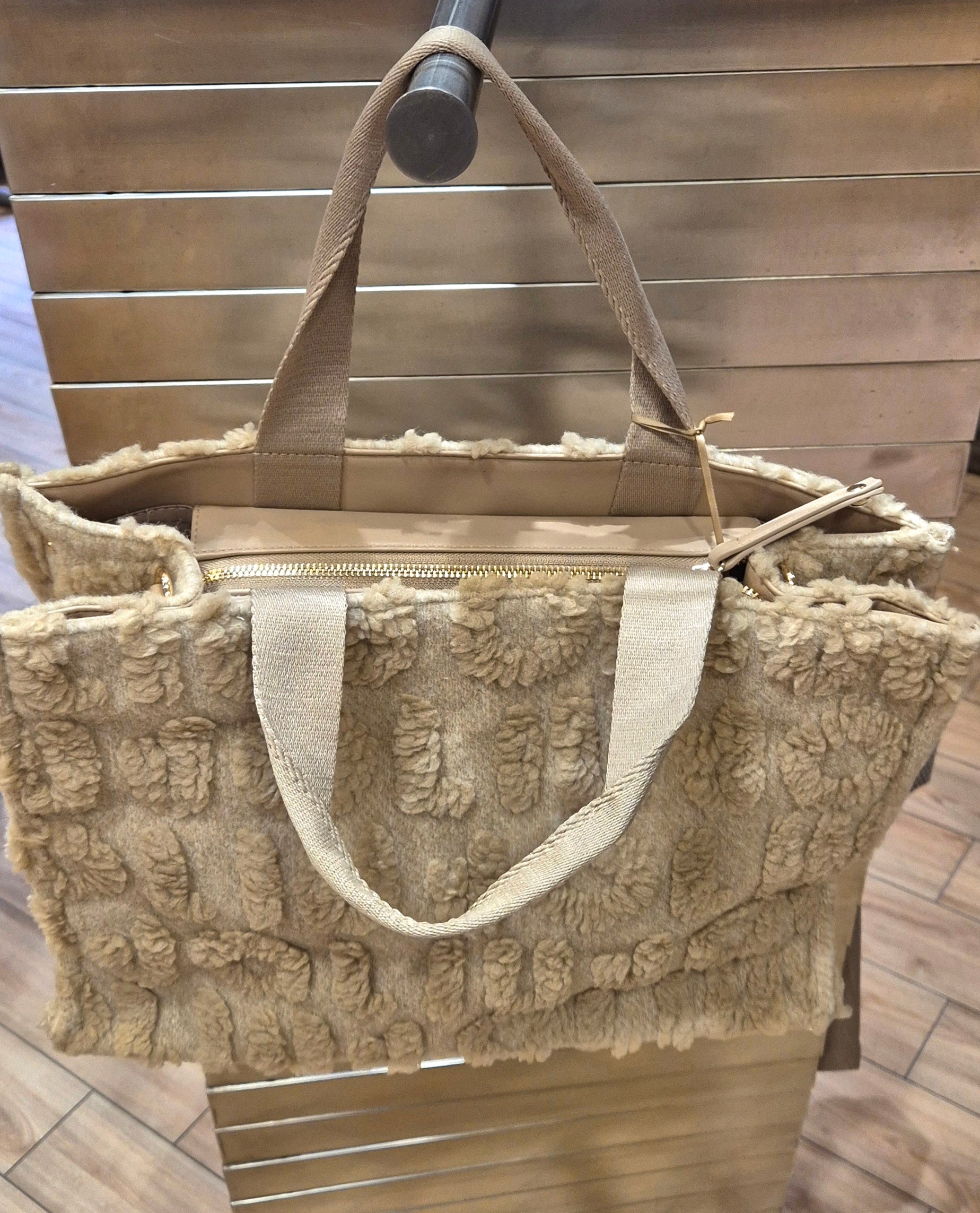 Liu Jo borsa shopping bag  grande in mistolana 2F5027T03003003 beige