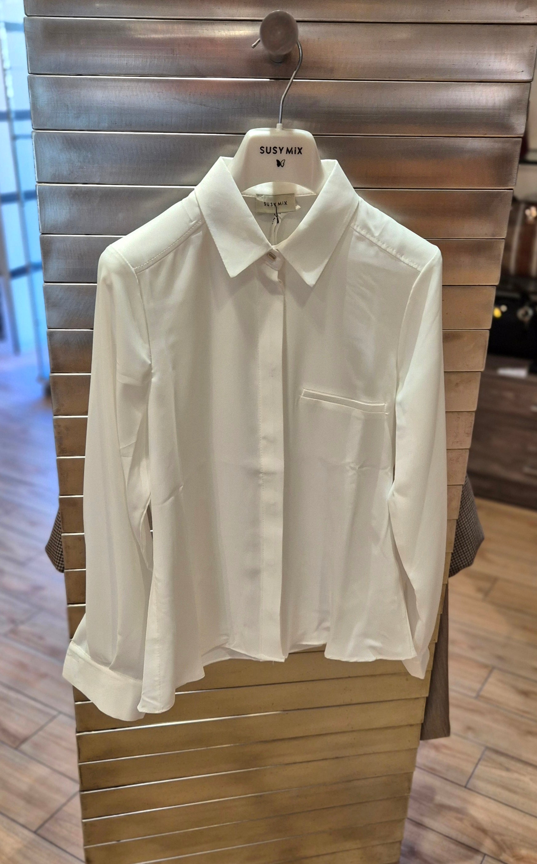 Susy mix camicia bianca