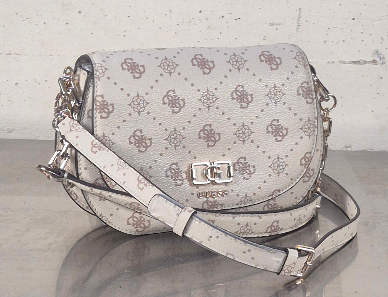 Guess borsa a tracolla HWGP9928200 VN0 logato vaniglia