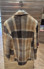 Susy Mix giacca con spilla effetto lana quadro beige J866AI319