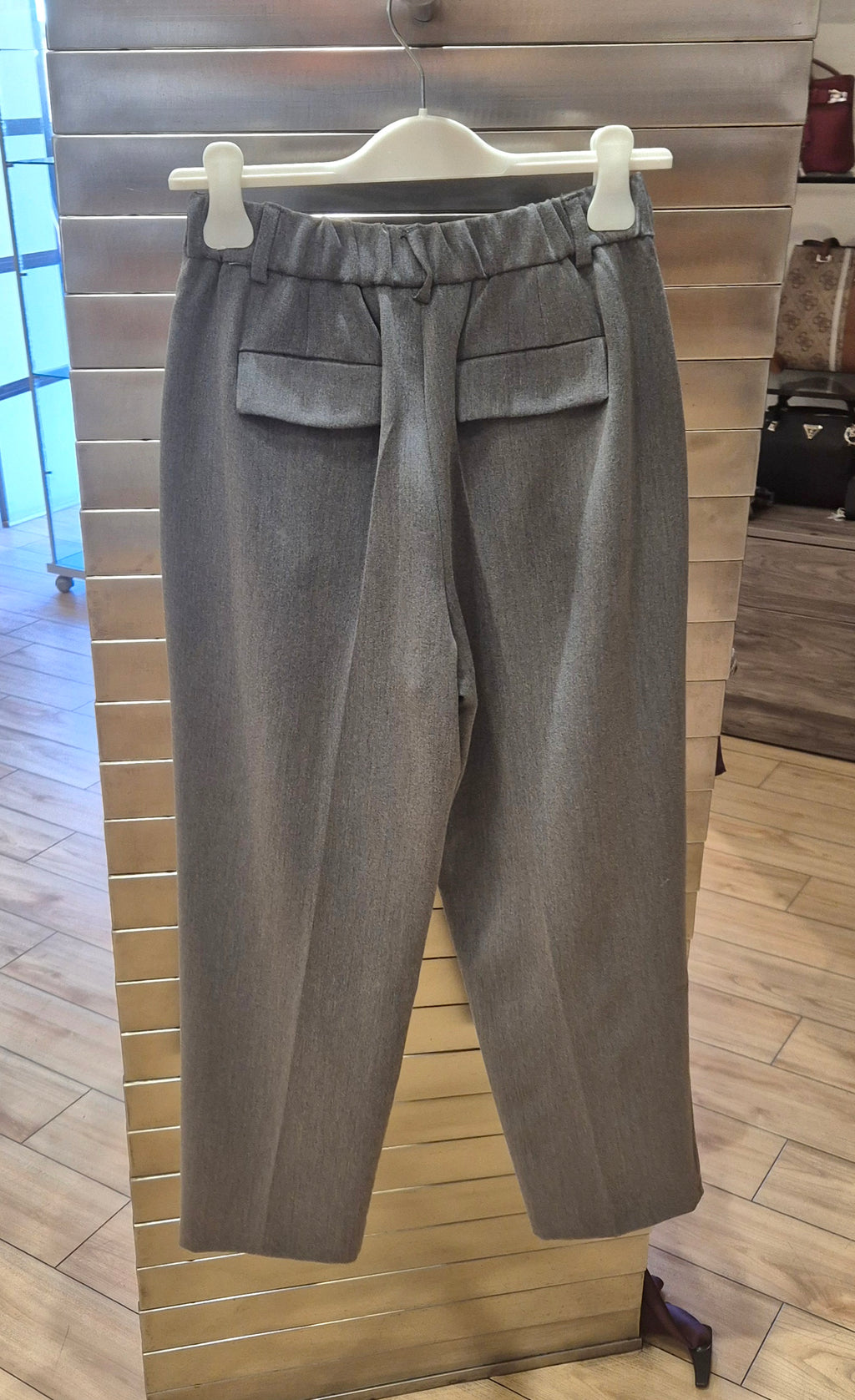 Susy mix pantalone vestibilità relaxed T1676D157U46 grigio
