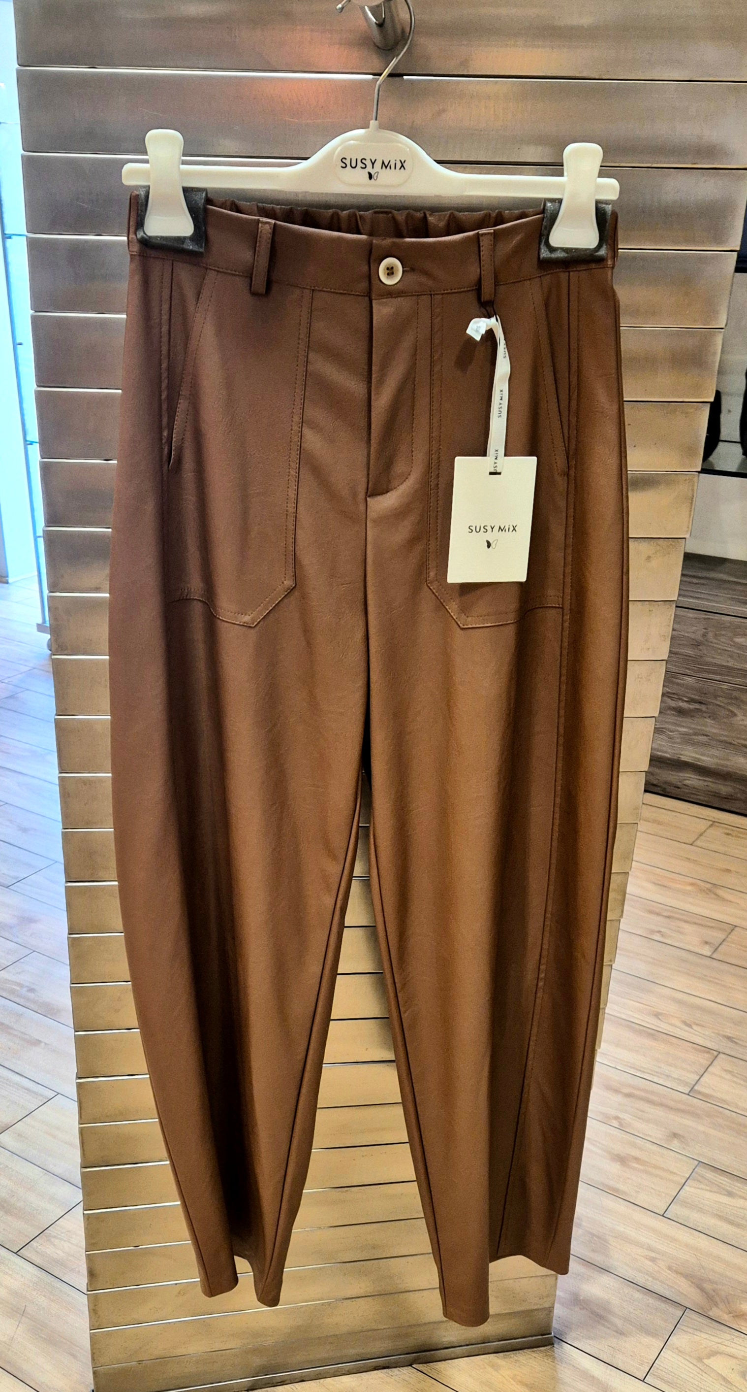 Susy Mix pantalone ecopelle PP342T102U34 marrone cuoio