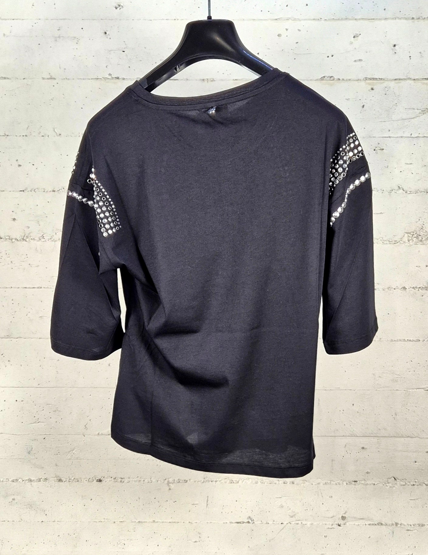 Liu Jo t-shirt manica corta WA6128JS904P9514 con borchie nera