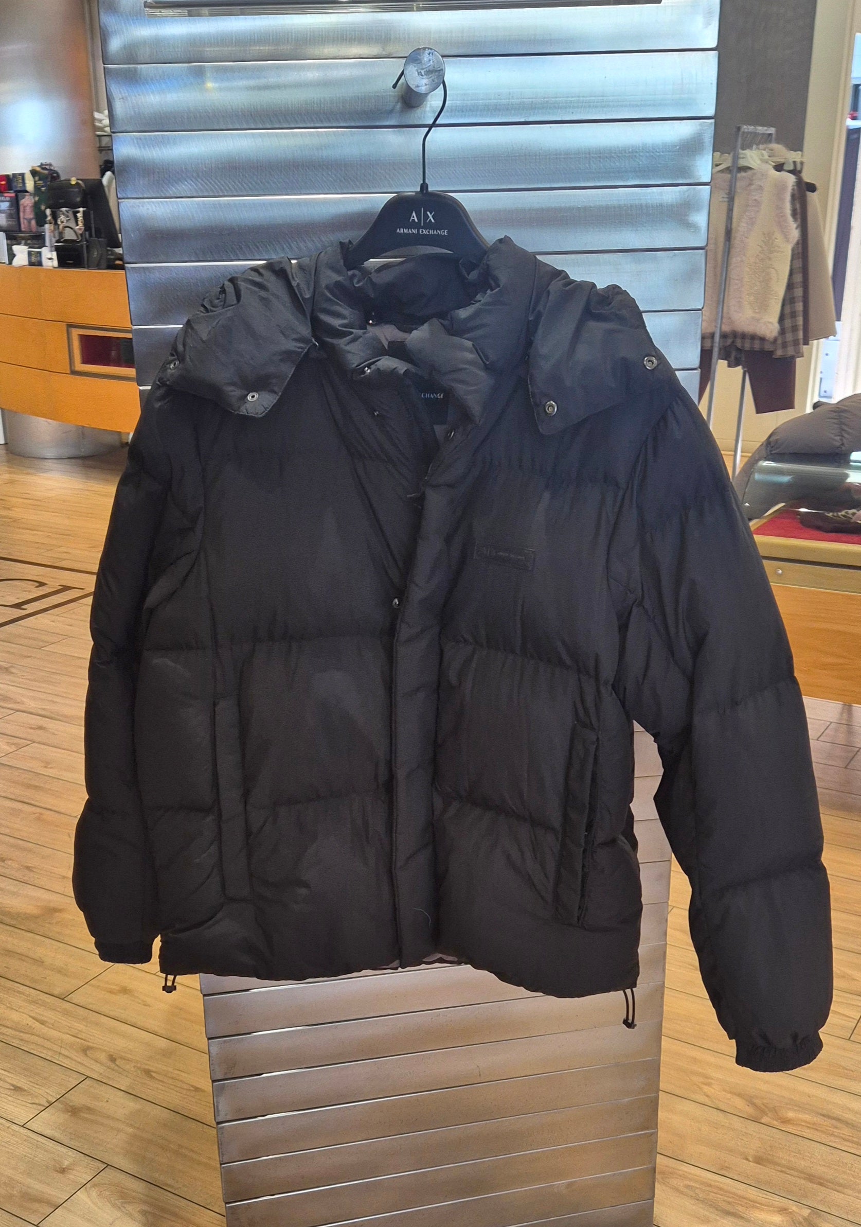 Armani ax piumino d'oca nero XM001098AF1634 nero con cappuccio staccabile