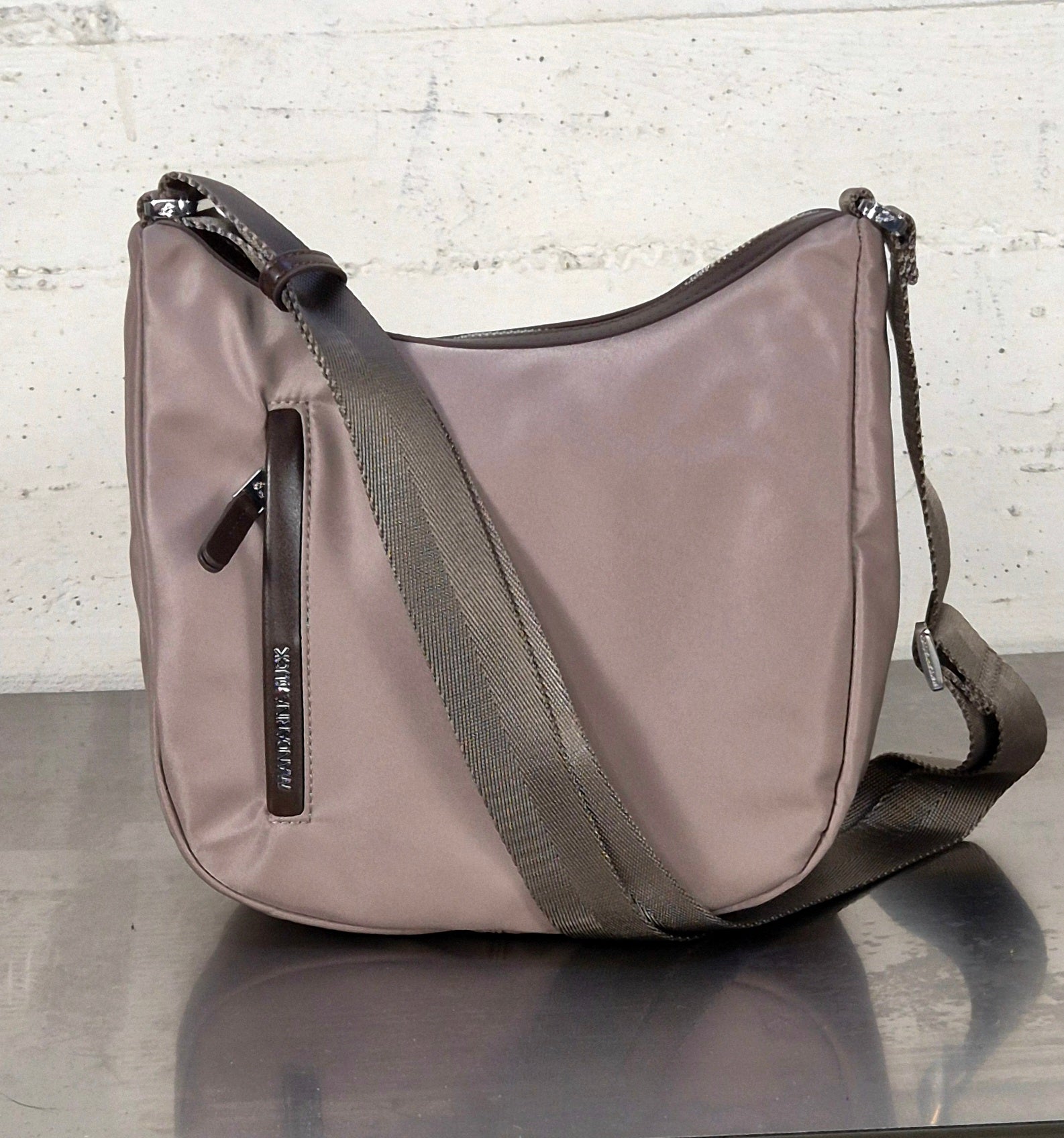 Mandarina Duck borsa tracolla mezzaluna HUNTER P10VCT40 BEAVER