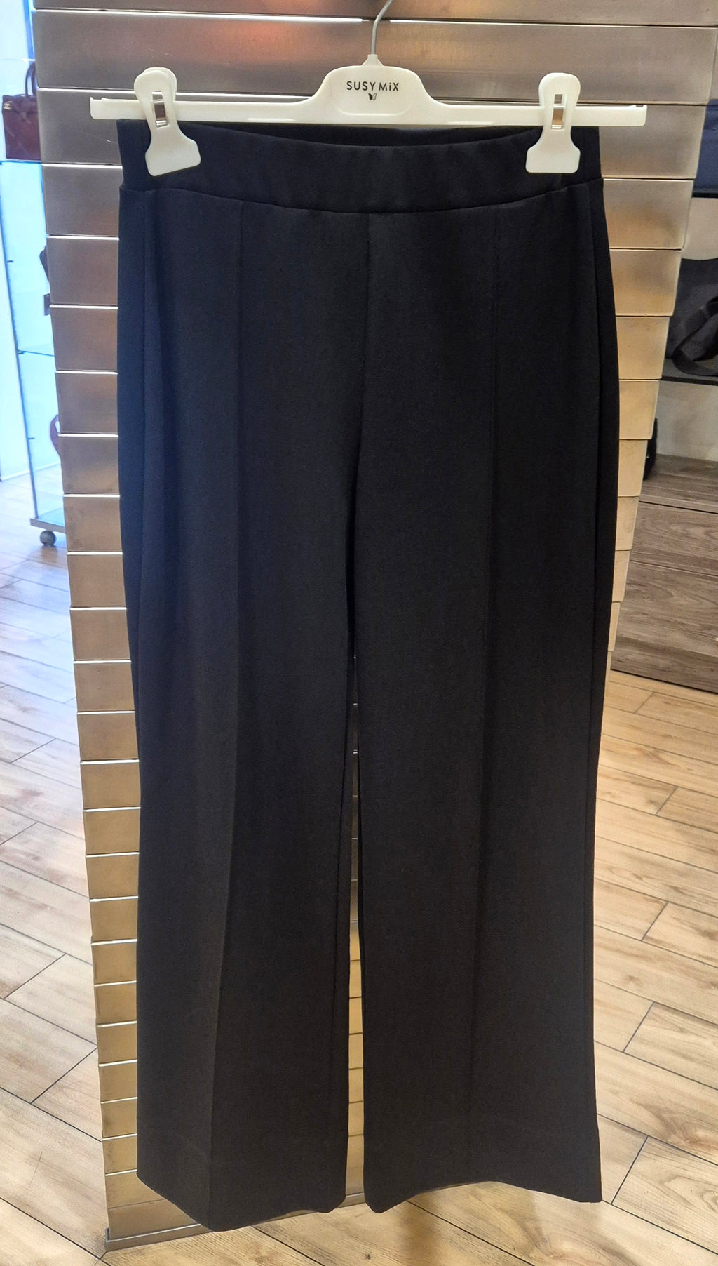 Susy mix tuta felpa+pantalone nero ARYAU75