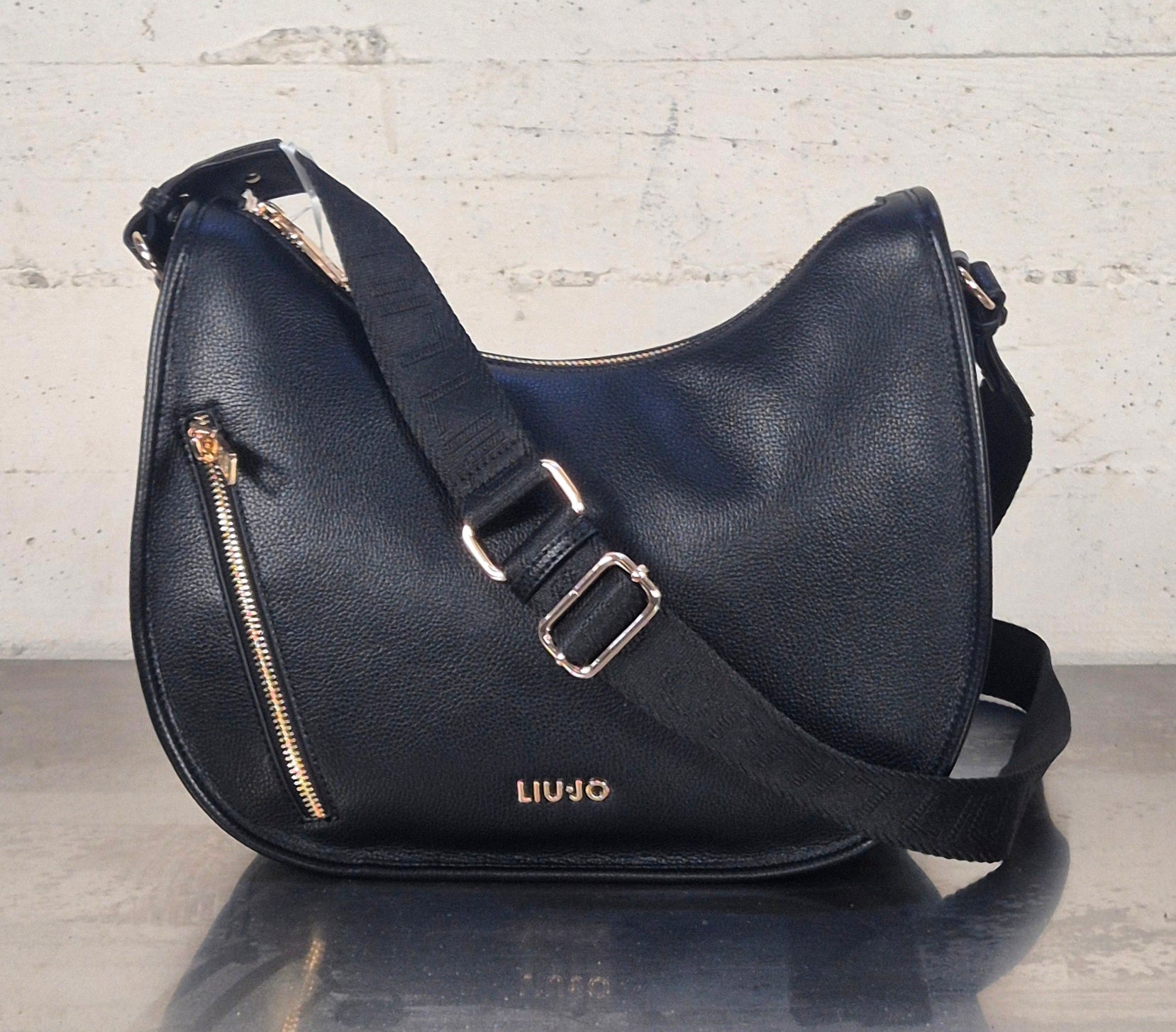 Liu Jo borsa Hobo a mezzaluna media AA6125E101222222 NERO