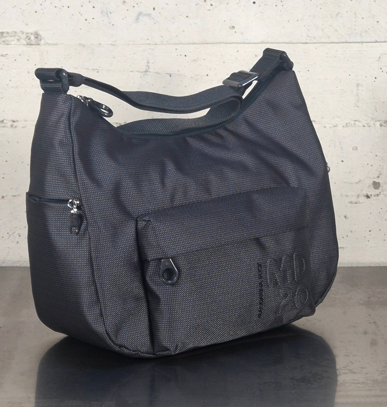 Mandarina Duck borsa tracolla mezzaluna MD20 P10QMT56 STEEL