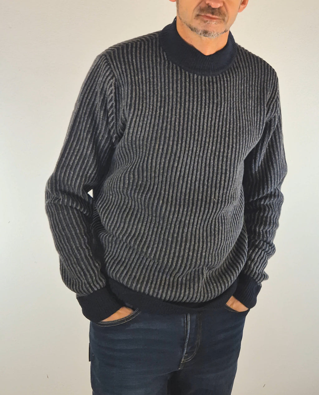 Blend maglia girocollo in mistolana blu a coste 207203351940111