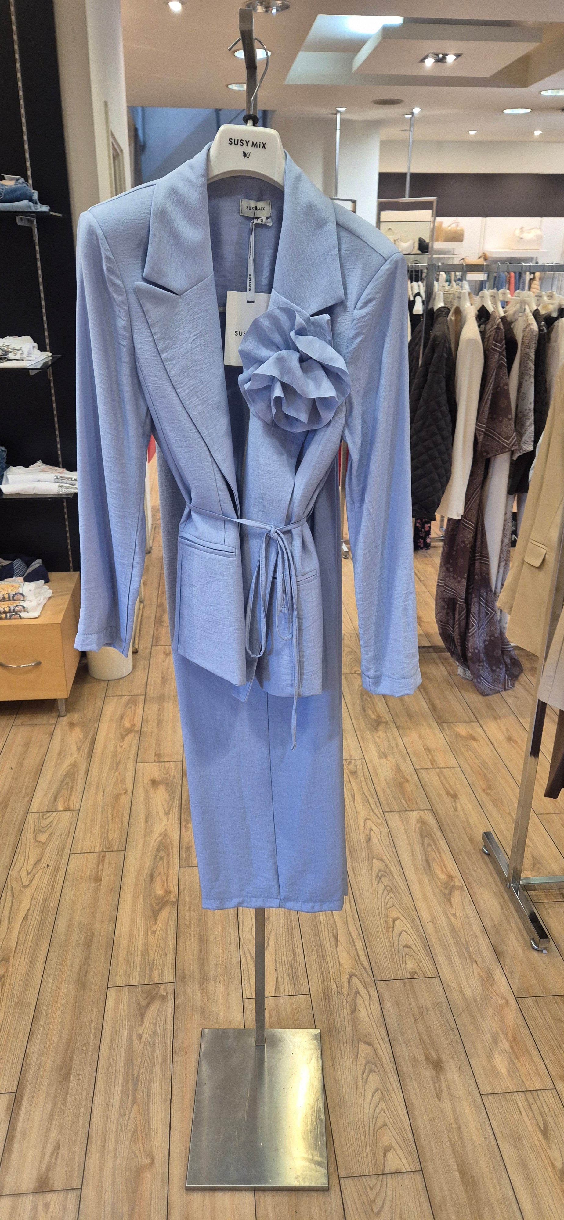 Susy mix completo giacca fiore + pantalone SM224AU11 celeste