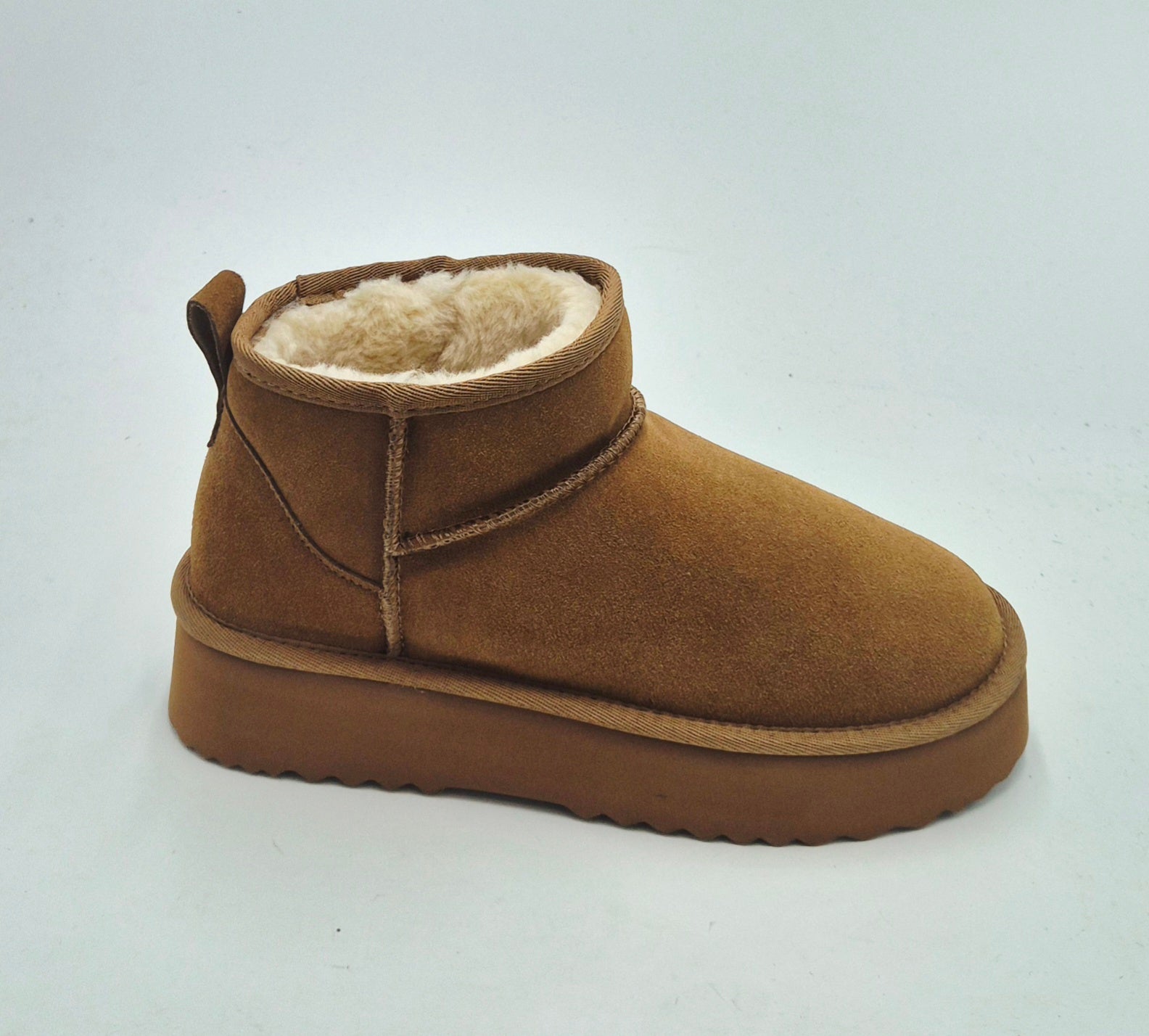 Vivienne D polacchino pelliccia camoscio beige cammello VST012CAMEL